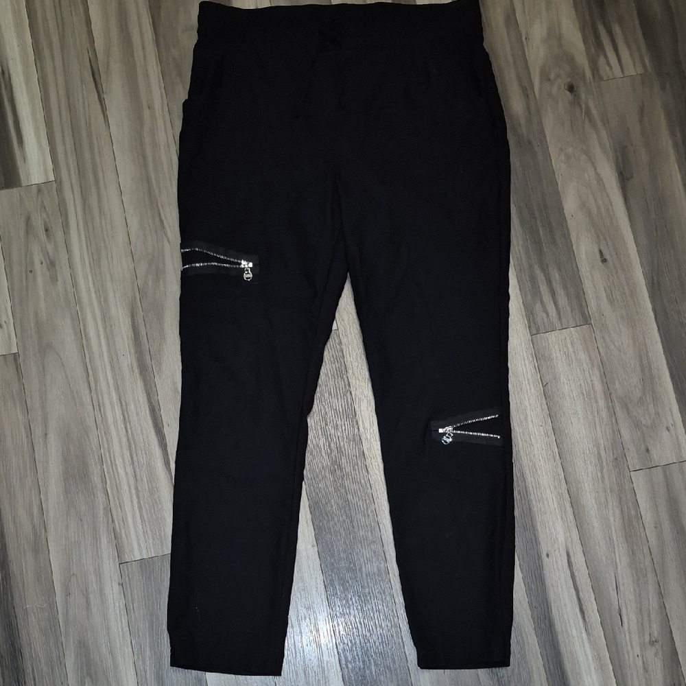 Joseph Ribkoff Black Pants With Elastic Waist And Stretch with Zip Accents